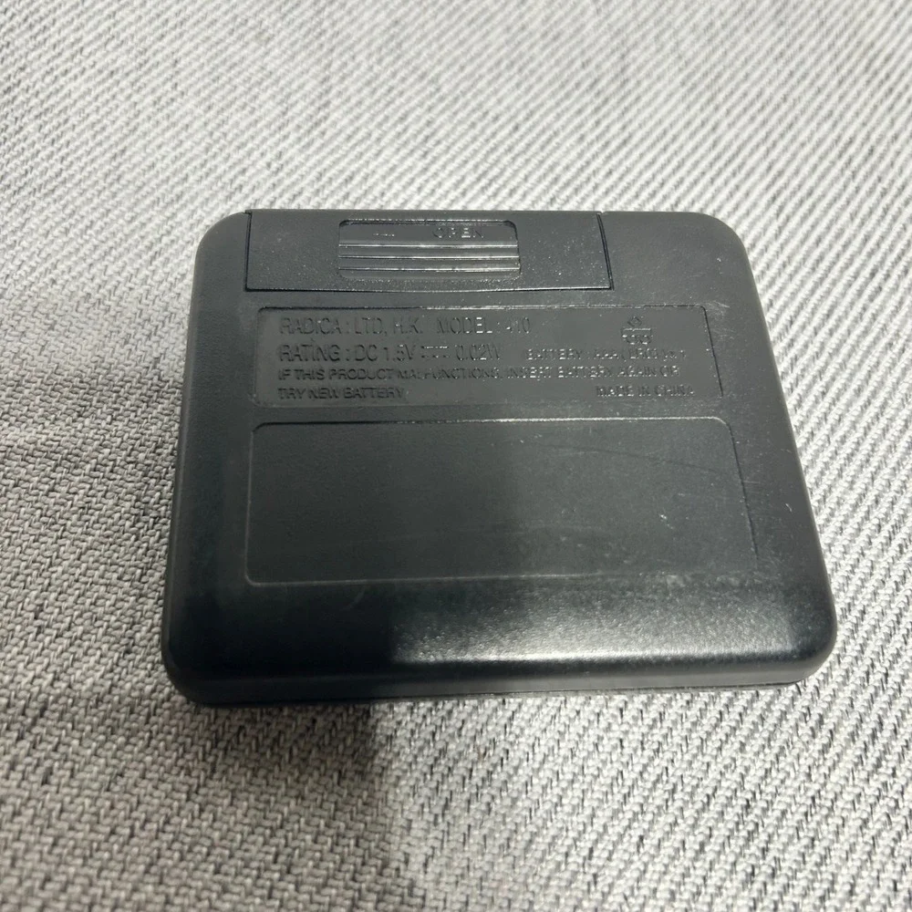 Radica Video‎ Poker Royal Flush 2000 Handheld Game Black Red 410